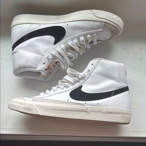 Nike Men's White and Black High Top Blazers
